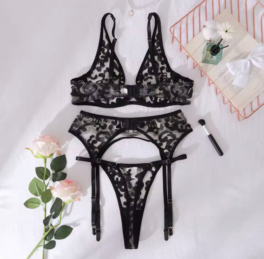 Barbara Lingerie Set